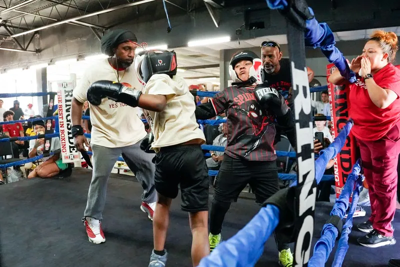 Battle Zone Boxing fight night — amateur boxing bout (19)