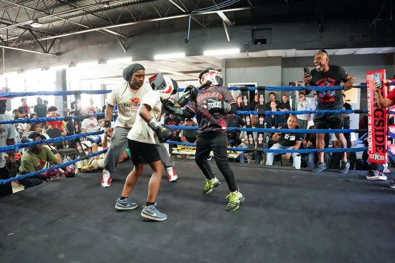Battle Zone Boxing fight night — amateur boxing bout (24)