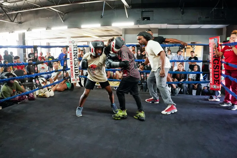Battle Zone Boxing fight night — amateur boxing bout (25)