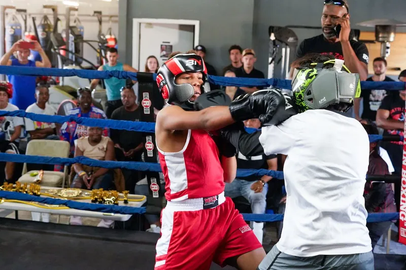 Battle Zone Boxing fight night — amateur boxing bout (32)