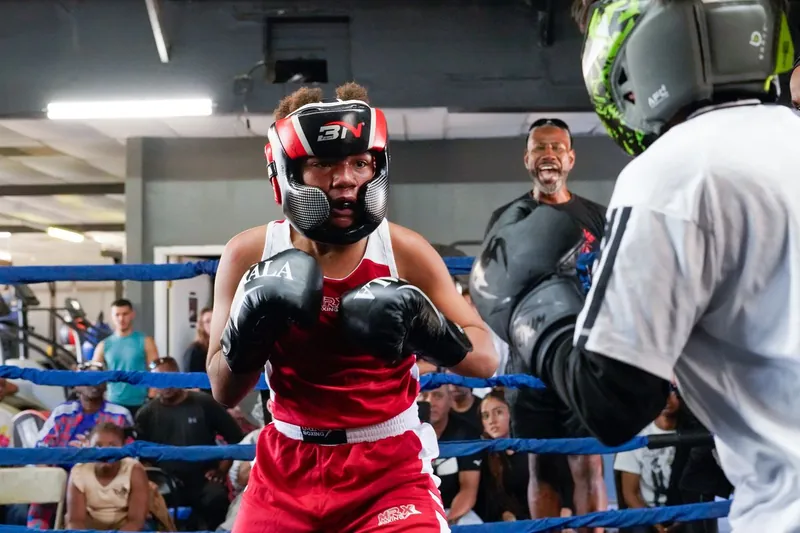 Battle Zone Boxing fight night — amateur boxing bout (34)