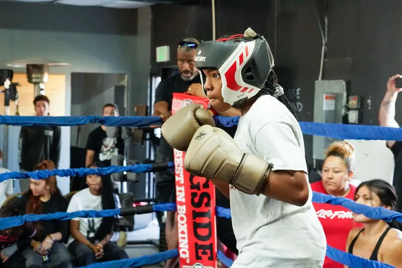 Battle Zone Boxing fight night — amateur boxing bout (60)