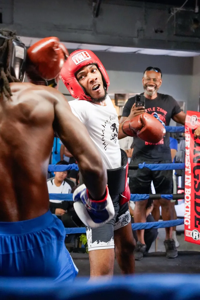 Battle Zone Boxing fight night — amateur boxing bout (83)