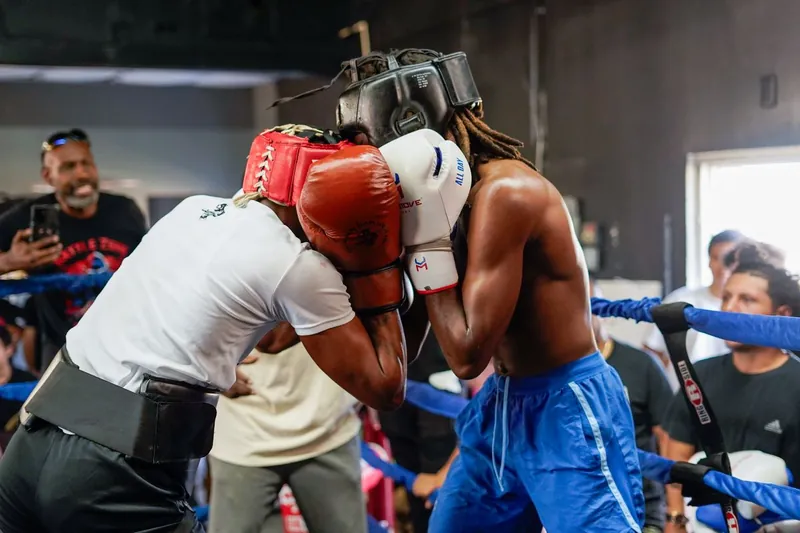Battle Zone Boxing fight night — amateur boxing bout (88)