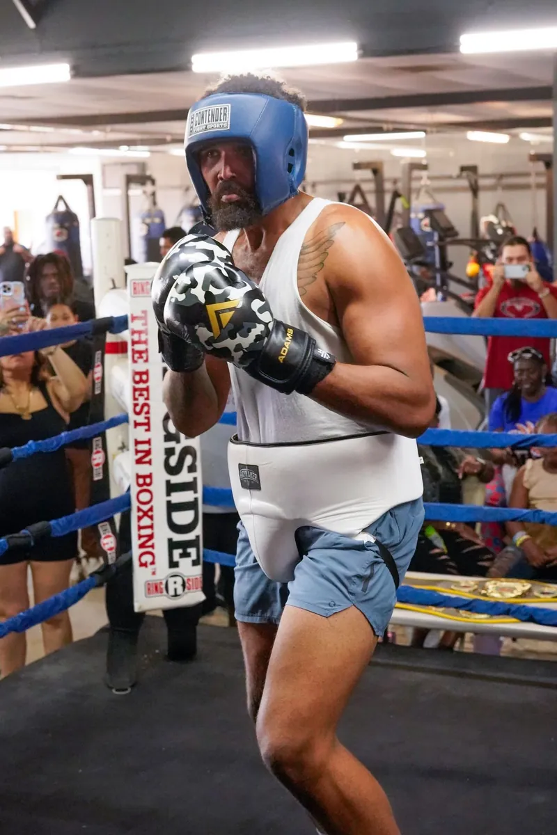 Battle Zone Boxing fight night — amateur boxing bout (97)